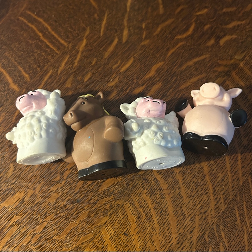 Ertl Toy John Deere Farm Animals
